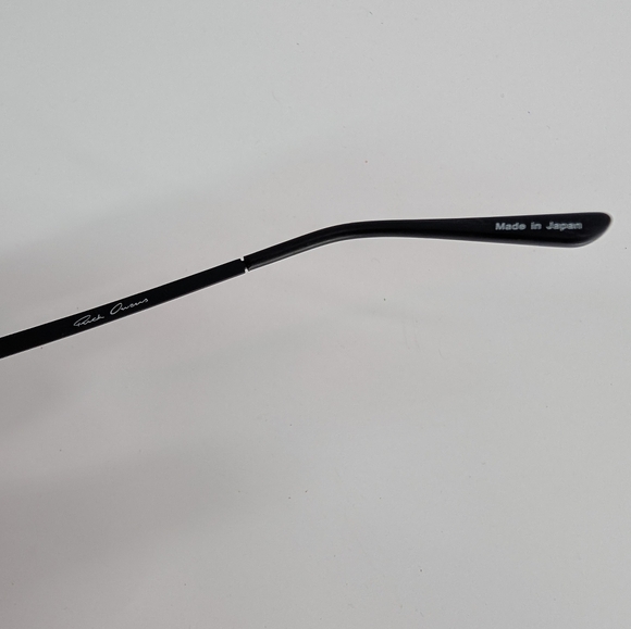 Rick Owens Stylish Red Sunglasses - Picture 7 of 8